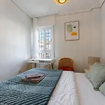 アパート Superb Location Beachfront , 3 Bed With Terrace フエンヒロラ