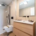 Superb Location Beachfront , 3 Bed With Terrace アパート フエンヒロラ