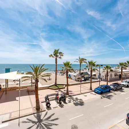 アパート Superb Location Beachfront , 3 Bed With Terrace